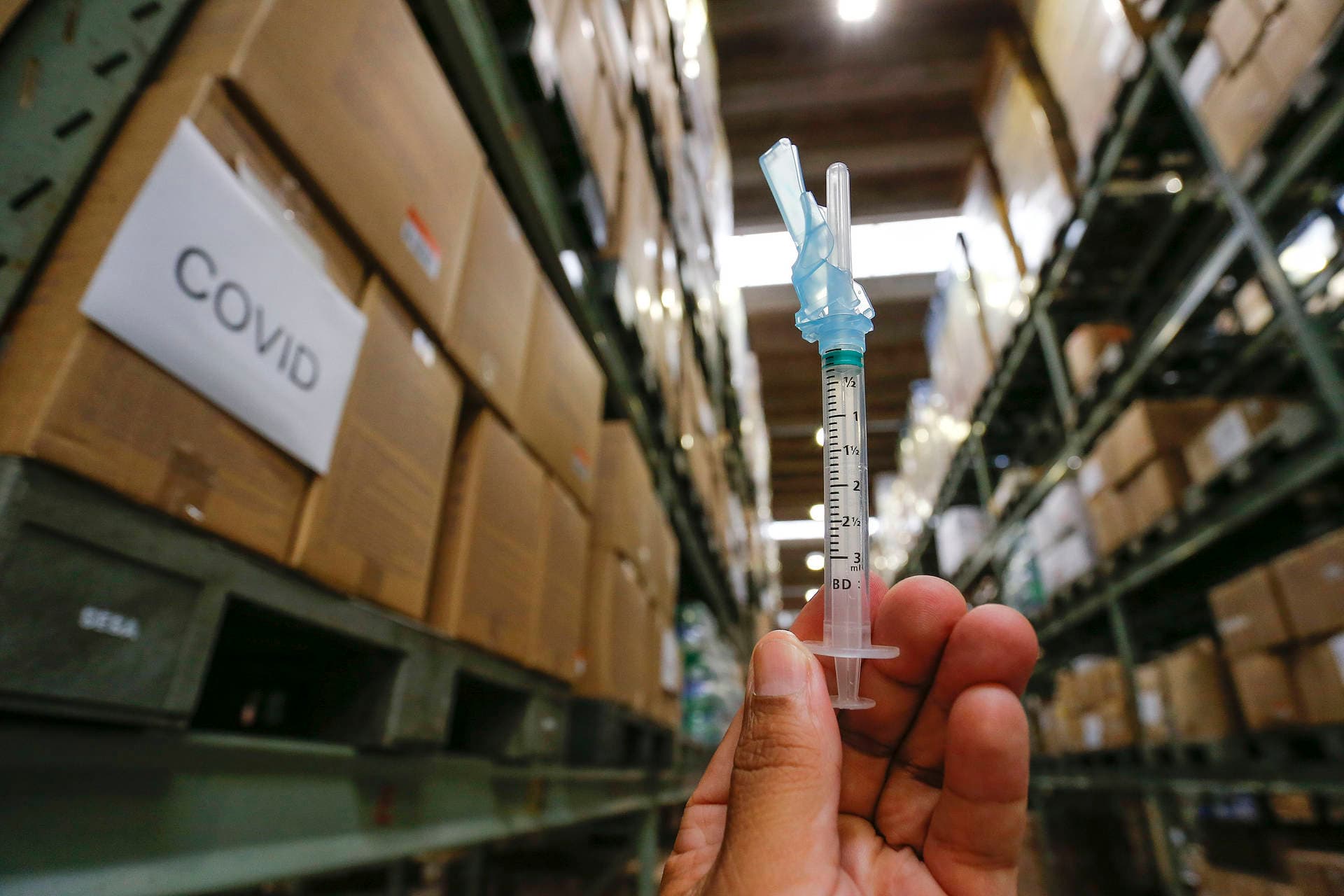 Saúde prepara remessa de mais de 2 milhões de seringas e agulhas para a vacinação
